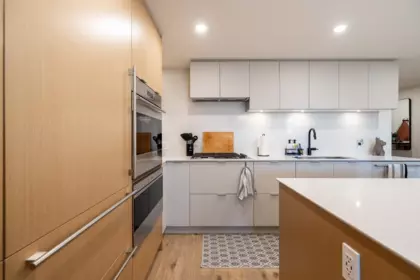 Kitchen Island Photo of 404 210 E 5th Avenue, Vancouver, BC