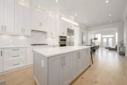 926 Delestre Avenue, Coquitlam, BC, Coquitlam — Half Duplex for sale