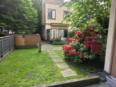 Backyard Photo of 304 511 Rochester Avenue, Coquitlam, BC