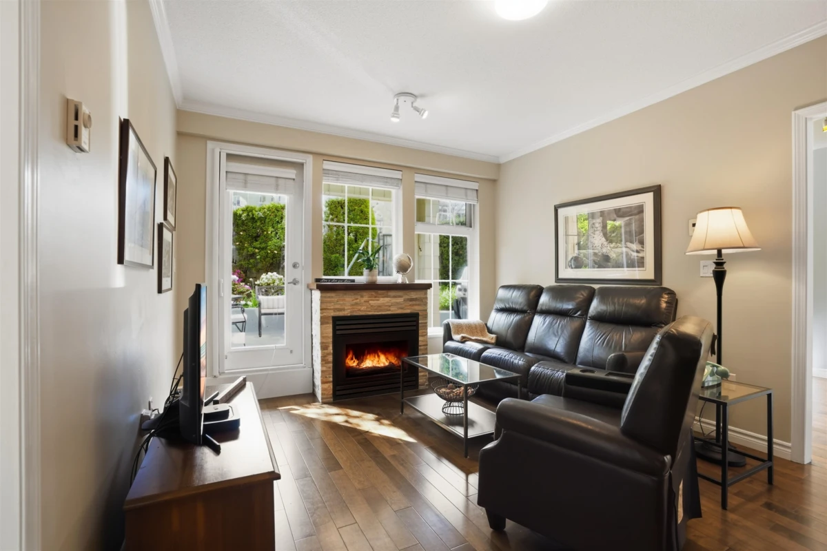 Living Room Photo of 107 5555 13a Avenue, Delta, BC