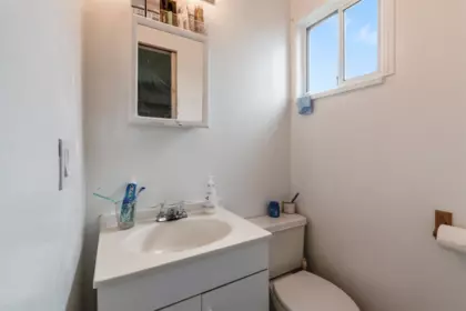 Guest Bathroom Photo of 8082 112 Street, Delta, BC