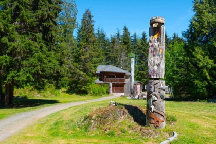 Front Yard Photo of 1293 Westside Road, Bowen Island, BC