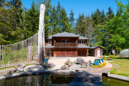 Garden / Landscaping Photo of 1293 Westside Road, Bowen Island, BC