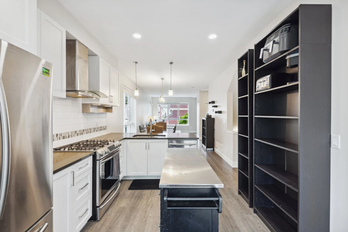 Dining Area Photo of 511 4688 Hawk Lane, Delta, BC