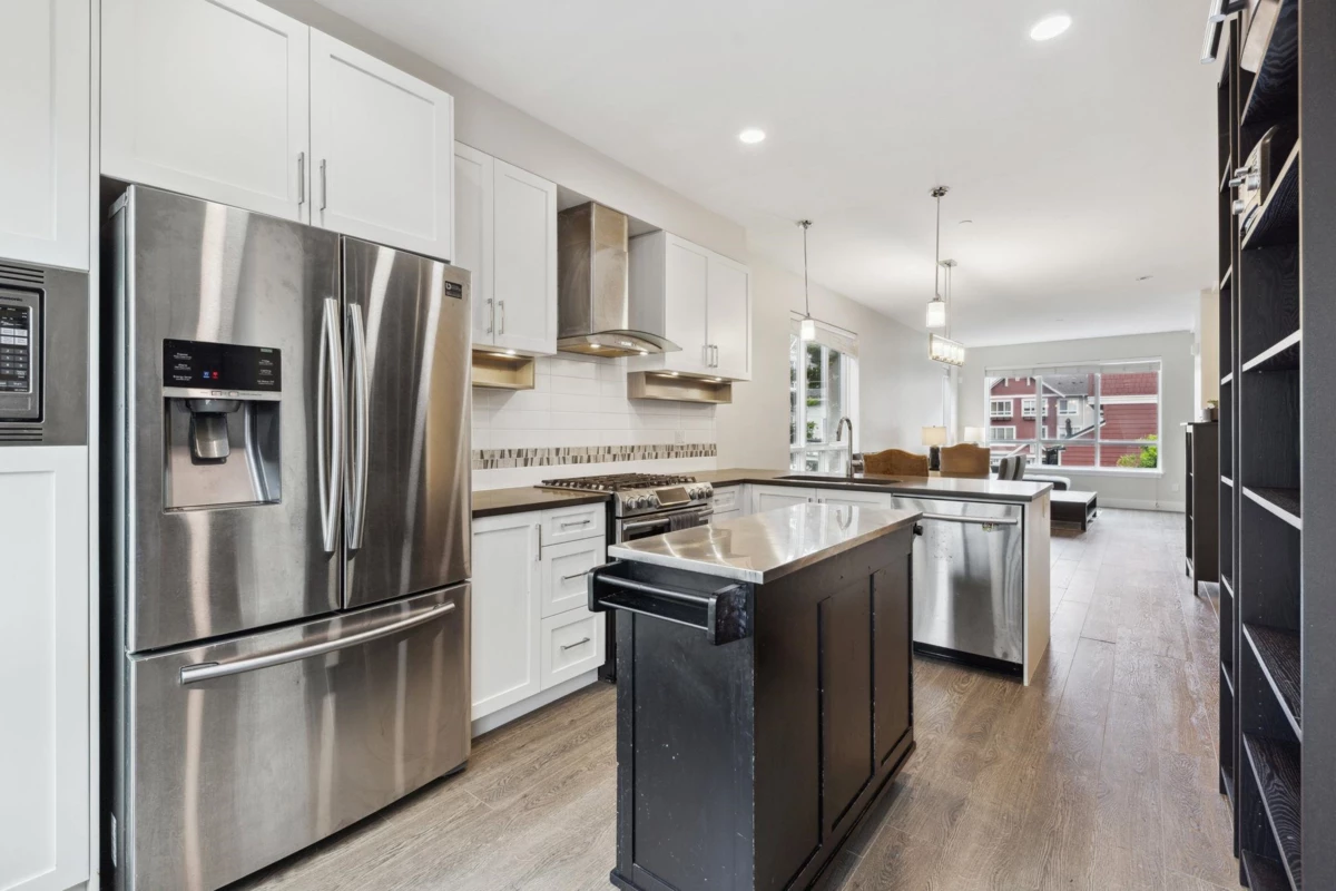 Family Room Photo of 511 4688 Hawk Lane, Delta, BC