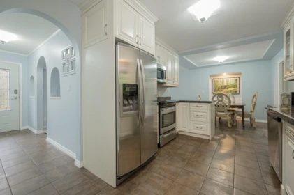 Guest Bathroom Photo of 9276 Greer Street, Langley, BC