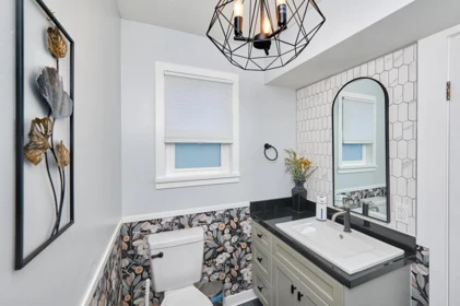 Guest Bathroom Photo of 11711 Blakely Road, Pitt Meadows, BC