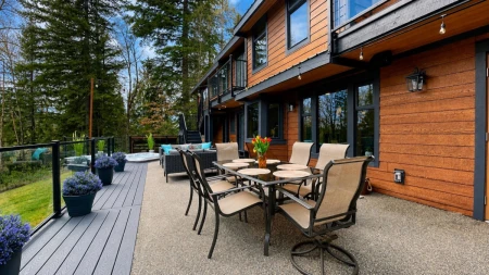 Hot Tub / Spa Photo of 32744 Richards Avenue, Mission, BC