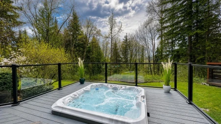 Swimming Pool Photo of 32744 Richards Avenue, Mission, BC
