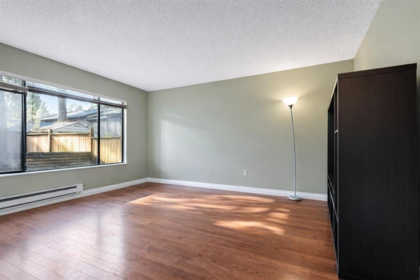 Kitchen Photo of 38 32310 Mouat Drive, Abbotsford, BC