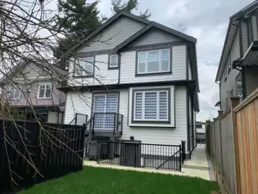 Backyard Photo of 2 5221 Clarendon Street, Vancouver, BC