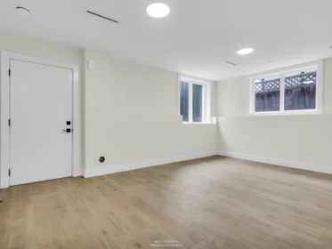 Hallway Photo of 2 5221 Clarendon Street, Vancouver, BC
