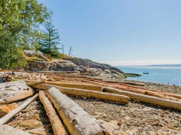 Outdoor Deck Photo of 55 Passage Island, West Vancouver, BC