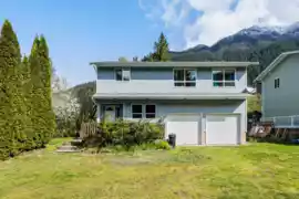 66506 Kawkawa Lake Road, Hope, BC
