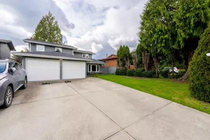 Backyard Photo of 1136 Lansdowne Drive, Coquitlam, BC