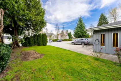 Swimming Pool Photo of 1136 Lansdowne Drive, Coquitlam, BC