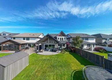 Garden / Landscaping Photo of 5500 52 Avenue, Ladner, BC