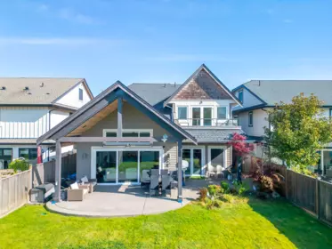 Hot Tub / Spa Photo of 5500 52 Avenue, Ladner, BC