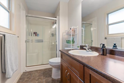 Entry Foyer Photo of 50 46840 Russell Road, Chilliwack, BC
