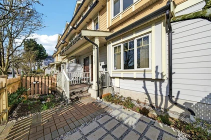 Outdoor Patio Photo of 7012 Griffiths Avenue, Burnaby, BC