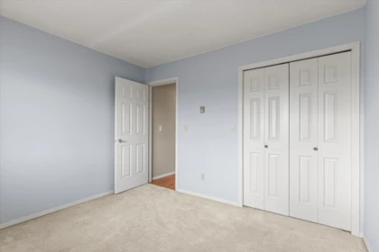 Laundry Room Photo of 8 32959 George Ferguson Way, Abbotsford, BC