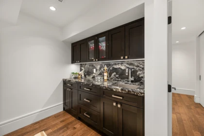 Hallway Photo of 4005 Vine Street, Vancouver, BC
