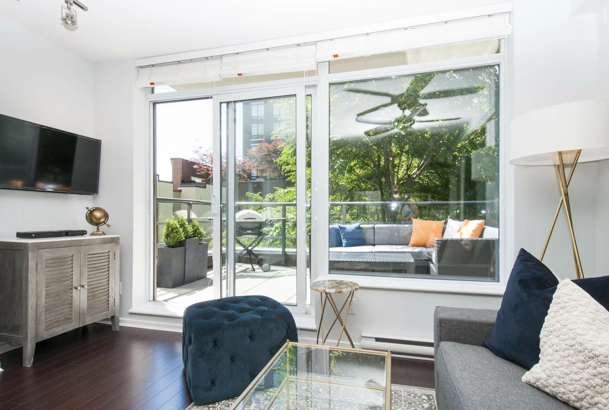 Dining Area Photo of 307 1001 Homer Street, Vancouver, BC
