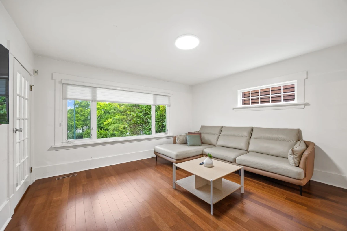 Dining Area Photo of 3276 W 21st Avenue, Vancouver, BC