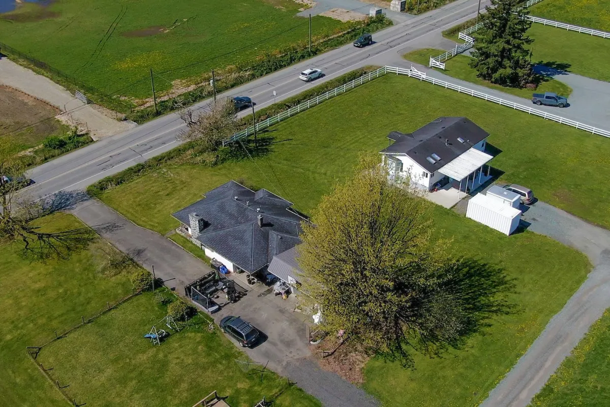 Family Room Photo of 21533 Crush Crescent, Langley, BC