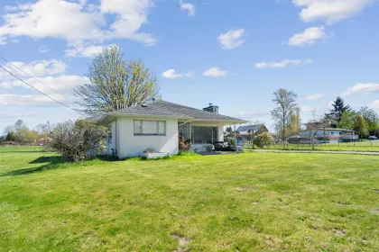 Primary Bedroom Photo of 21533 Crush Crescent, Langley, BC