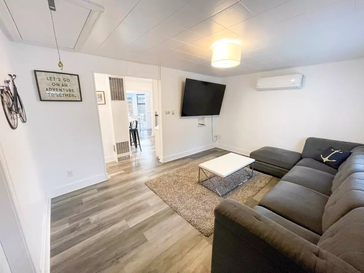 Living Room Photo of 298 Hemlock Street, Cultus Lake, BC