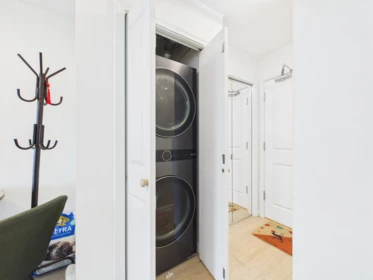 Loft / Bonus Room Photo of 501 6611 Southoaks Crescent, Burnaby, BC
