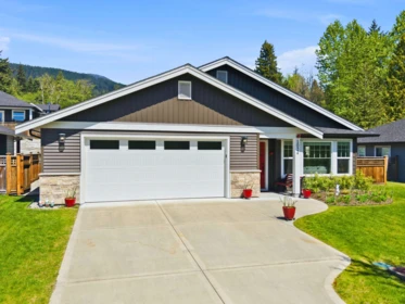 Outdoor Deck Photo of 1024 Celia Crescent, Gibsons, BC