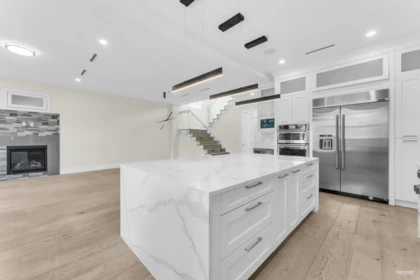 Kitchen Island Photo of 2751 164 Street, Surrey, BC