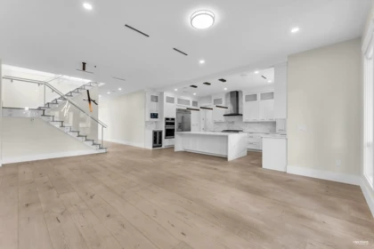 Walk-In Closet Photo of 2751 164 Street, Surrey, BC