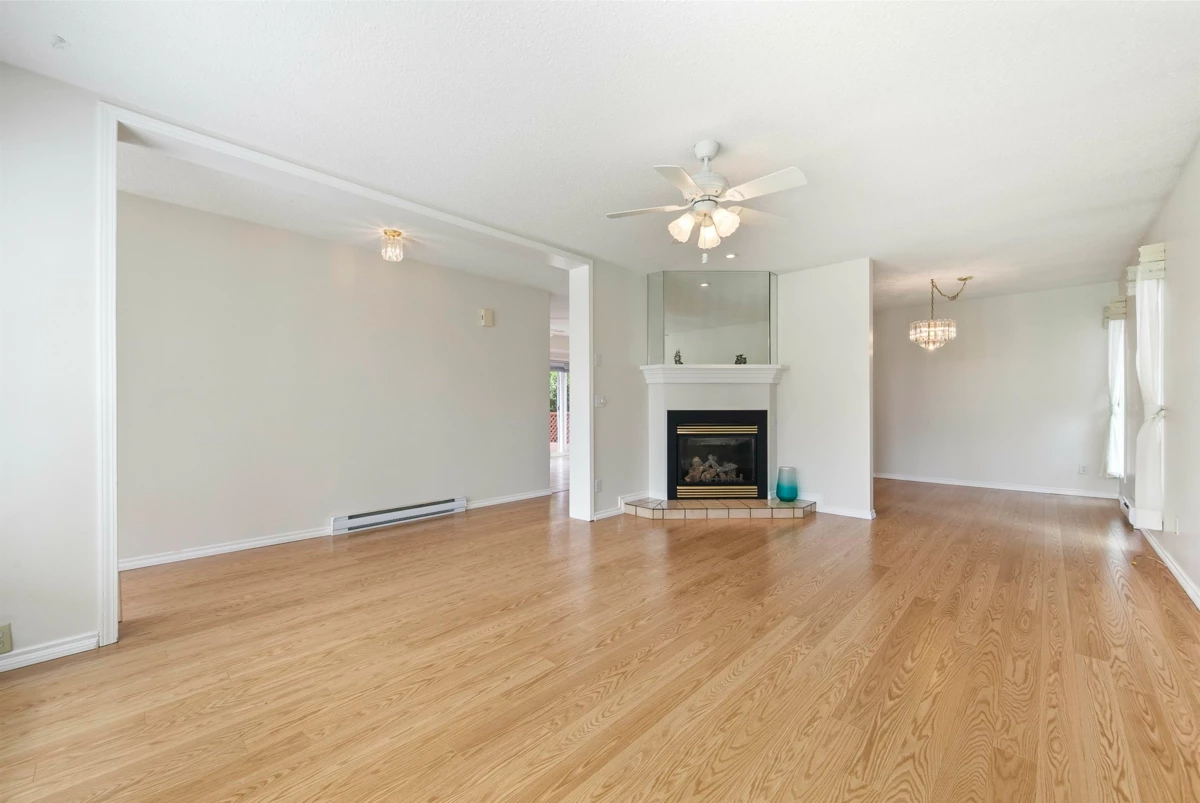 Dining Area Photo of 36 2345 Cranley Drive, Surrey, BC