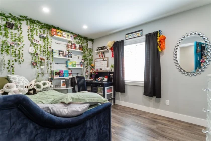 Guest Bathroom Photo of 2621 127a Street, Surrey, BC