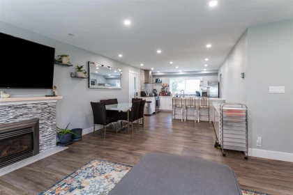 Kitchen Island Photo of 2621 127a Street, Surrey, BC