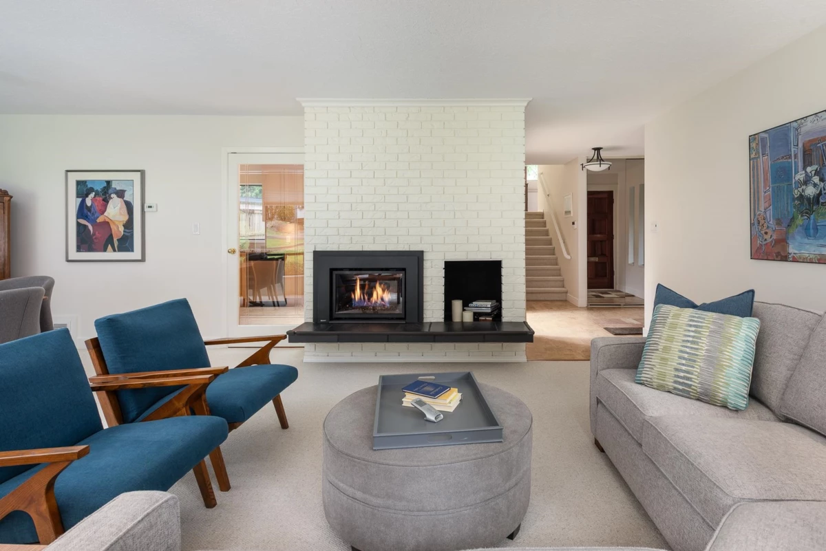 Family Room Photo of 2376 King Albert Avenue, Coquitlam, BC