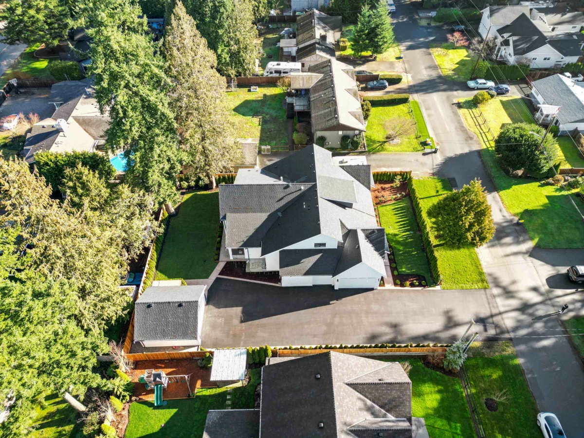 Family Room Photo of 19843 37a Avenue, Langley, BC