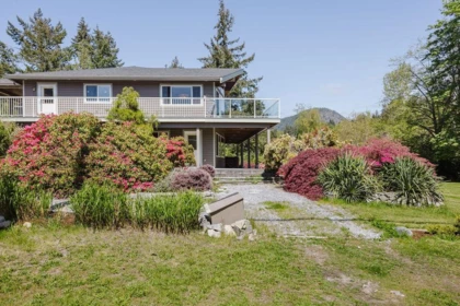 Hot Tub / Spa Photo of 12800 Mainsail Road, Madeira Park, BC