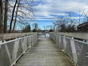 Community Amenities Photo (Clubhouse) of 1455 South Dyke Road, New Westminster, BC
