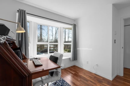 Hallway Photo of 1455 South Dyke Road, New Westminster, BC