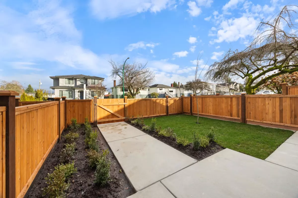 Exterior Rear Photo of 2 6639 Acacia Avenue, Burnaby, BC