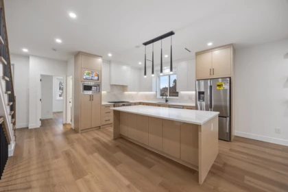 Primary Bedroom Photo of 2 6639 Acacia Avenue, Burnaby, BC