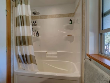 Laundry Room Photo of 9340 Stephens Way, Halfmoon Bay, BC