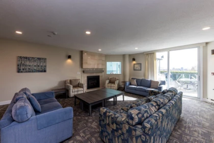 Hot Tub / Spa Photo of 201 2800 Chesterfield Avenue, North Vancouver, BC