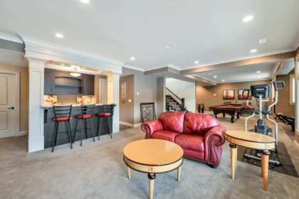 Hallway Photo of 1 35689 Goodbrand Drive, Abbotsford, BC