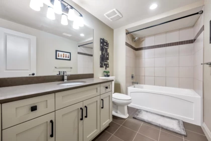 Hot Tub / Spa Photo of 1 35689 Goodbrand Drive, Abbotsford, BC