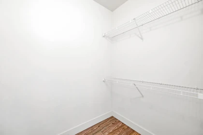 Basement Recreation Room Photo of 406 15368 17a Avenue Avenue, Surrey, BC